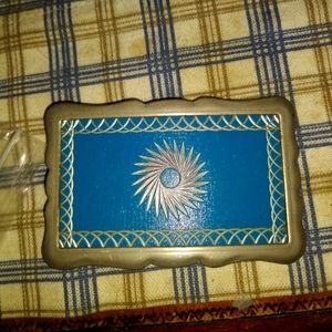 You are purchasing a Vintage, Men's Belt Buckle.  In very good vintage condition